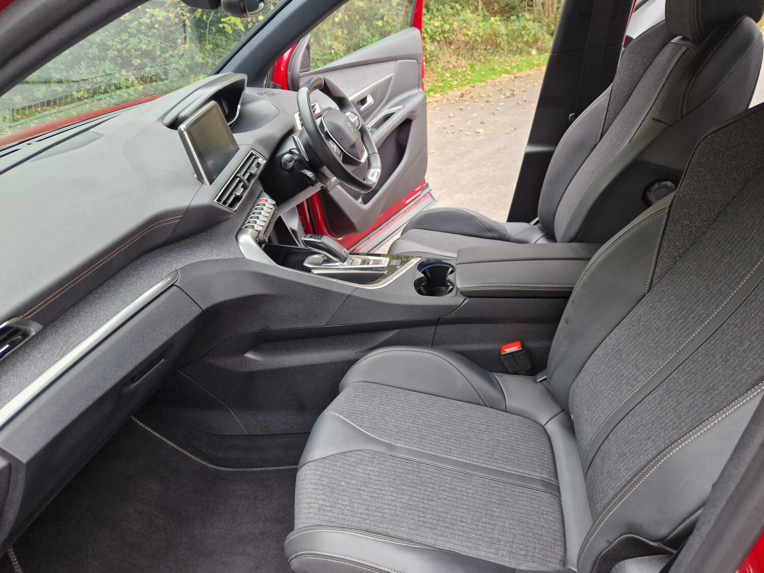 Used Peugeot 3008 2020 for sale - 76252805: Photo 8