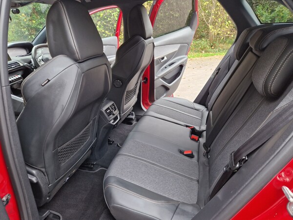 Used Peugeot 3008 2020 for sale - 76252805: Photo 9