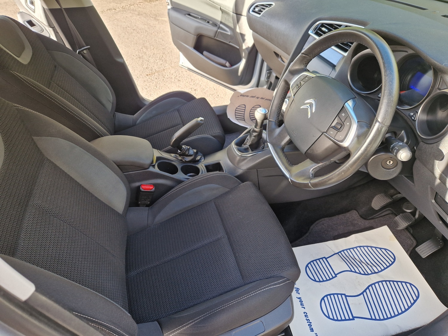 Used Citroen C4 2015 for sale - 76383234: Photo 11