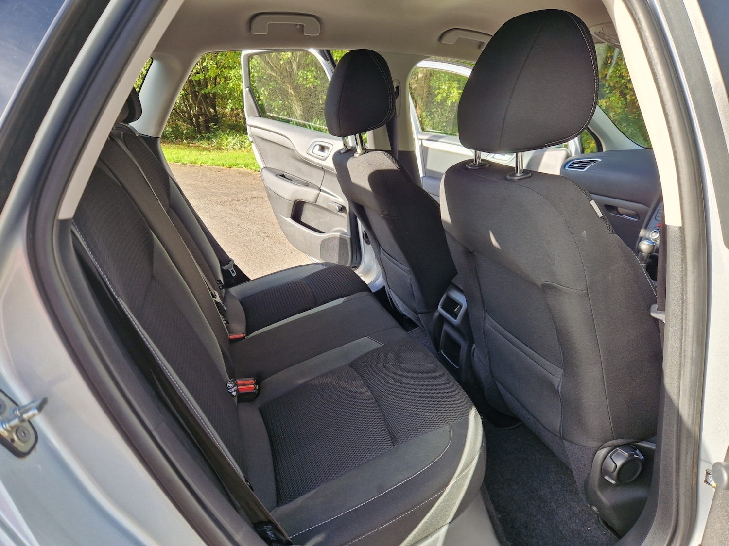 Used Citroen C4 2015 for sale - 76383234: Photo 7