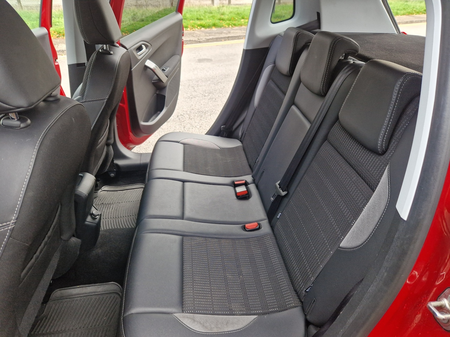Used Peugeot 2008 2019 for sale - 76352575: Photo 8