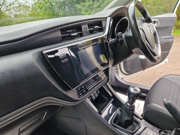 Used Toyota Auris 2016 for sale - 74455872: Photo 11