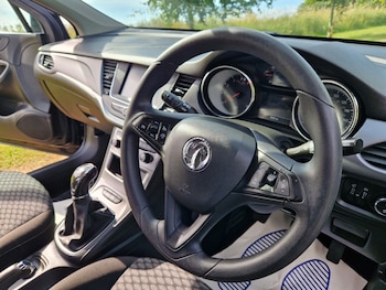 Used Vauxhall Astra 2018 for sale - 79136839: Photo