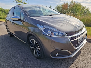 Used Peugeot 208 2018 for sale - 79260603: Photo
