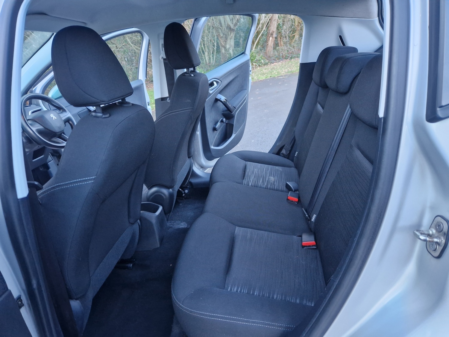 Used Peugeot 208 2013 for sale - 77225322: Photo 14