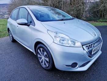 Used Peugeot 208 2013 for sale - 77225322: Photo