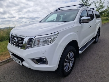 Used Nissan Navara 2016 for sale - 79240338: Photo