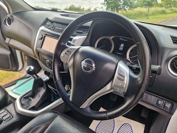 Used Nissan Navara 2016 for sale - 79240338: Photo