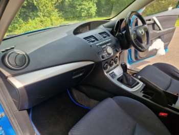 Used Mazda Mazda3 2011 for sale - 75408324: Photo