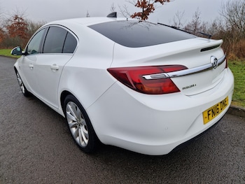 Used Vauxhall Insignia 2016 for sale - 77406183: Photo
