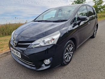 Used Toyota Verso 2014 for sale - 79230187: Photo