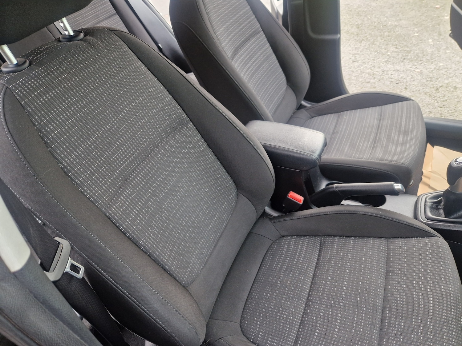 Used Kia Stonic 2018 for sale - 76807732: Photo 9