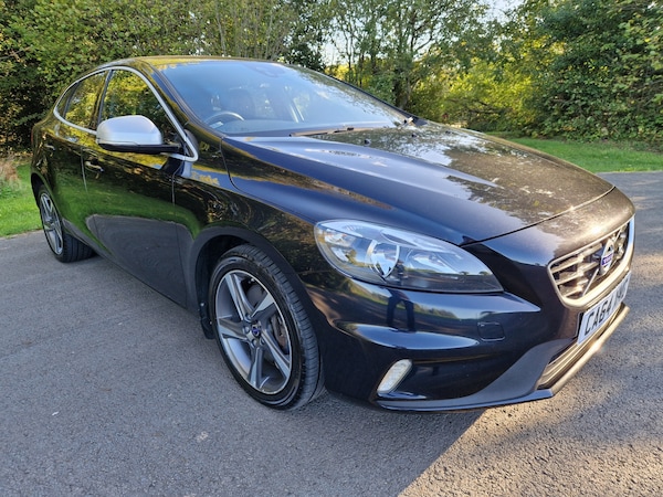 Used Volvo V40 2014 for sale - 76181071: Photo 2