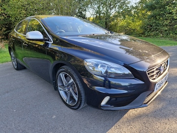 Used Volvo V40 2014 for sale - 76181071: Photo 2