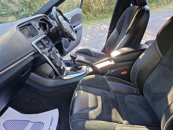 Used Volvo V40 2014 for sale - 76181071: Photo 4