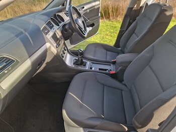 Used Volkswagen Golf 2016 for sale - 77435311: Photo