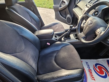 Used Toyota RAV4 2011 for sale - 77125487: Photo