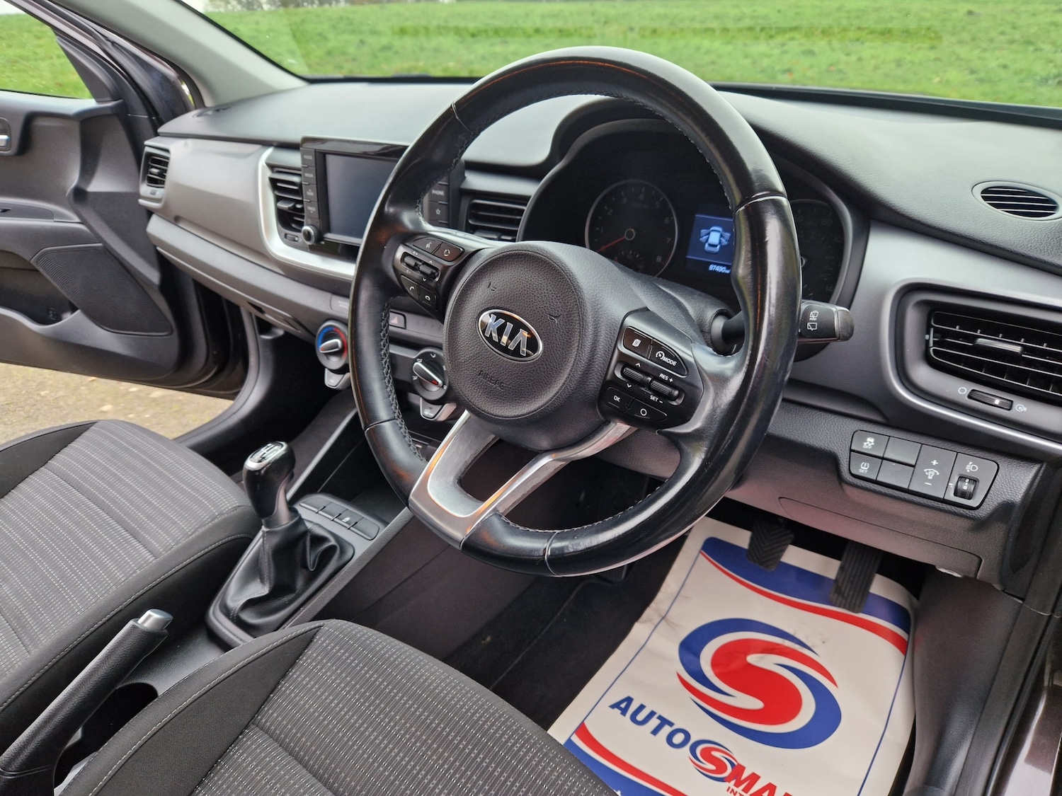 Used Kia Stonic 2018 for sale - 76707473: Photo 8