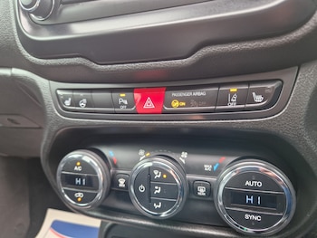 Used Jeep Renegade 2016 for sale - 78926155: Photo