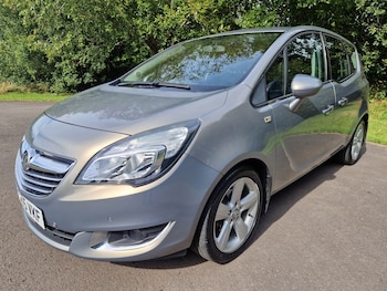 2015 (15) - 1.4i 16V Tech Line 5dr