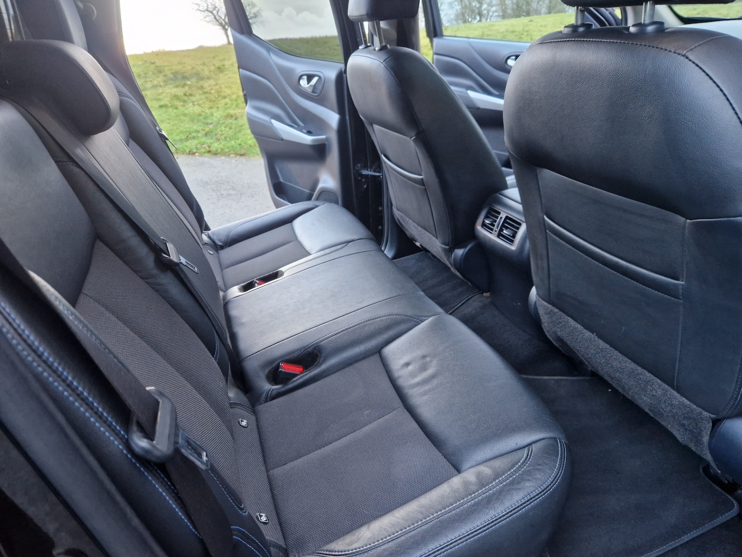 Used Nissan Navara 2020 for sale - 76960337: Photo 7