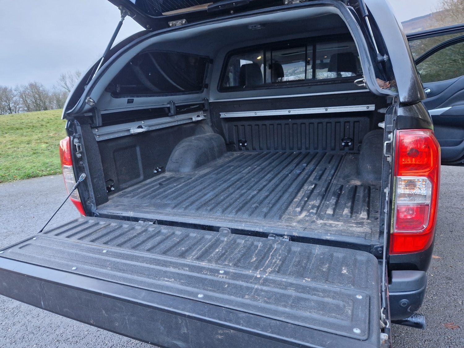 Used Nissan Navara 2020 for sale - 76960337: Photo 8