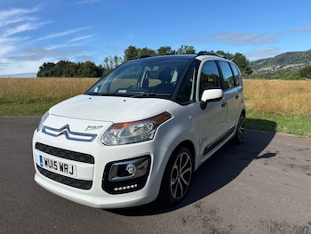2015 (15) - 1.6 HDi 8V Selection 5dr