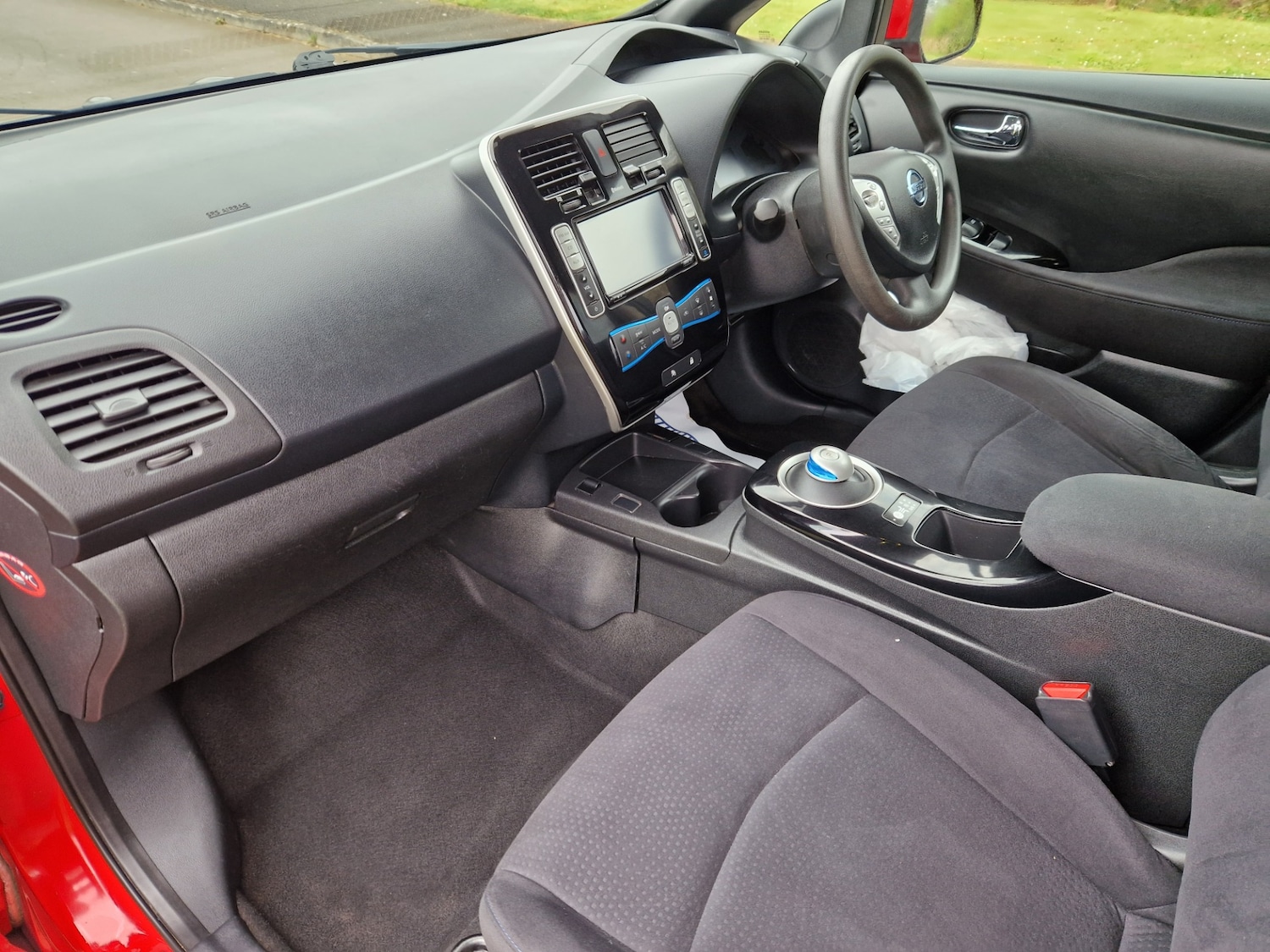 Used Nissan Leaf 2015 for sale - 78091016: Photo 10