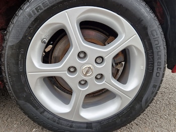 Used Nissan Leaf 2015 for sale - 78091016: Photo