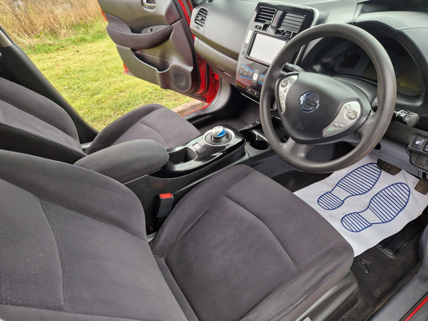 Used Nissan Leaf 2015 for sale - 78091016: Photo 6