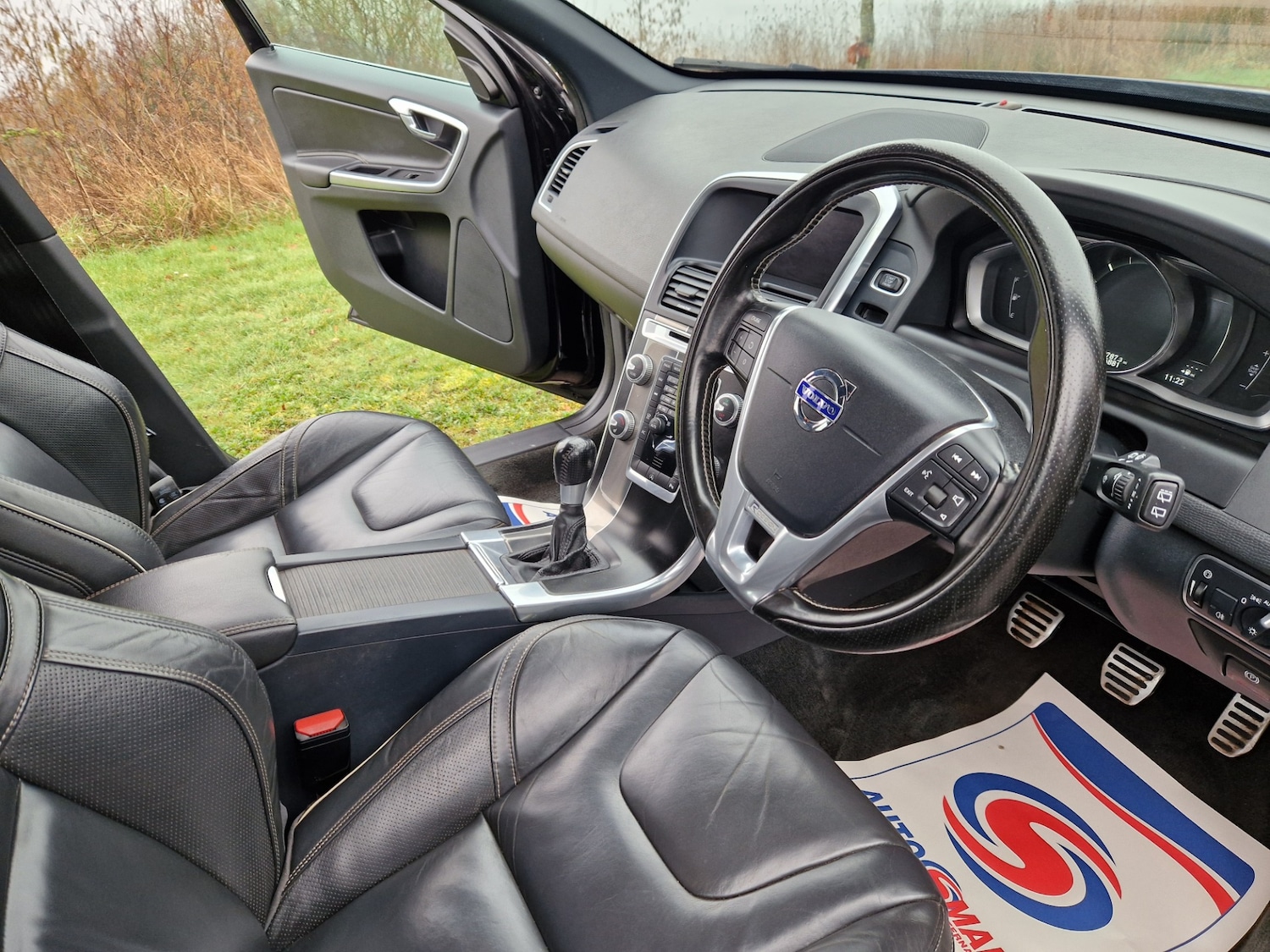 Used Volvo XC60 2016 for sale - 77801862: Photo 5