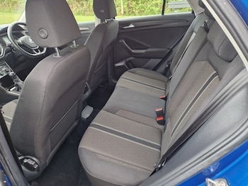 Used Volkswagen T-Roc 2018 for sale - 78210015: Photo