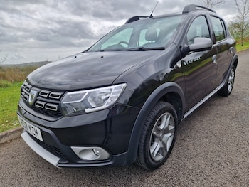 Used Dacia Sandero Stepway 2017 for sale - 78252817: Photo