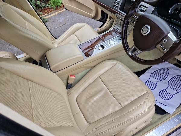 Used Jaguar XF 2011 for sale - 76077520: Photo 10