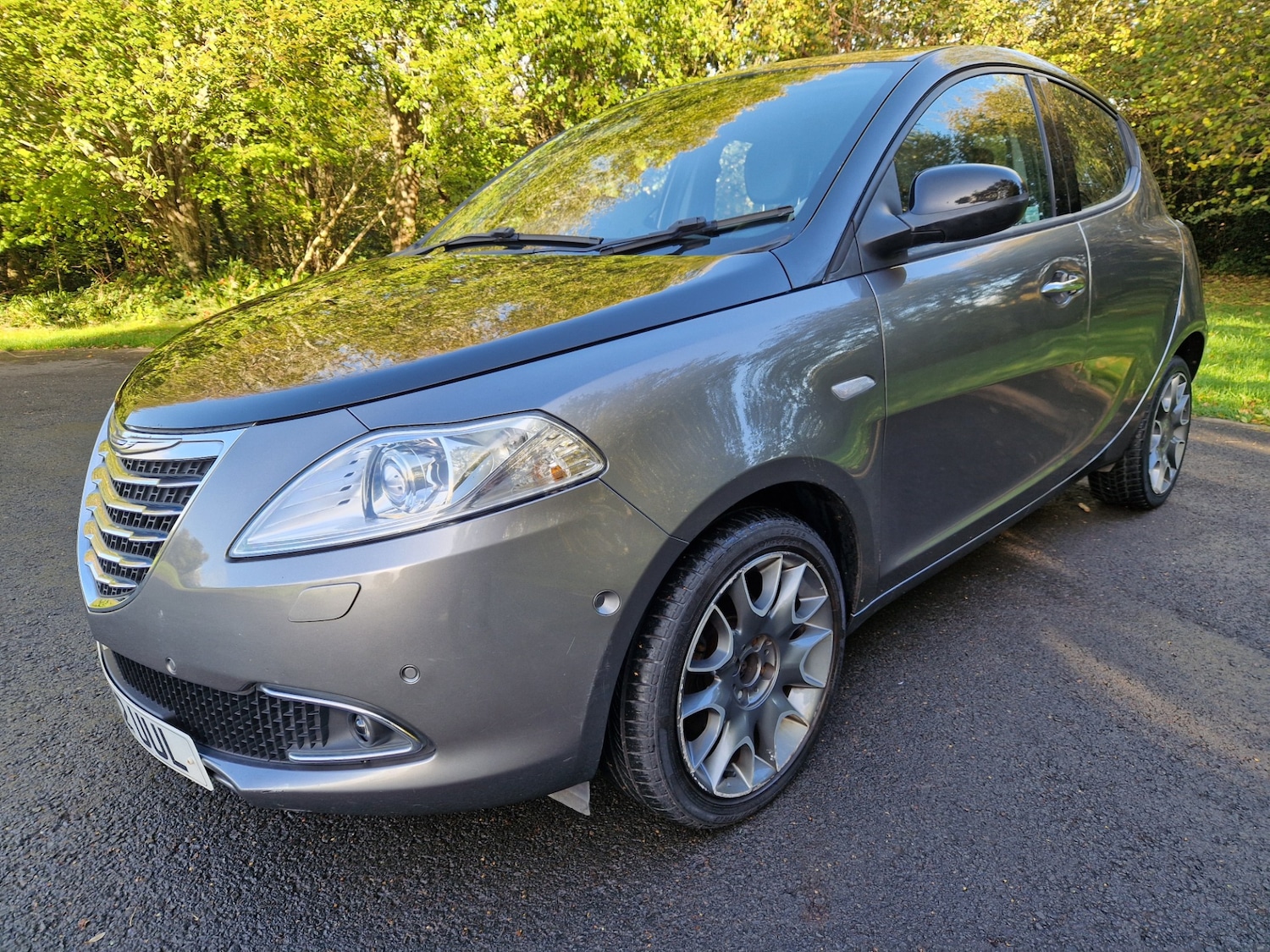 Used Chrysler Ypsilon 2012 for sale - 76363433: Photo 1