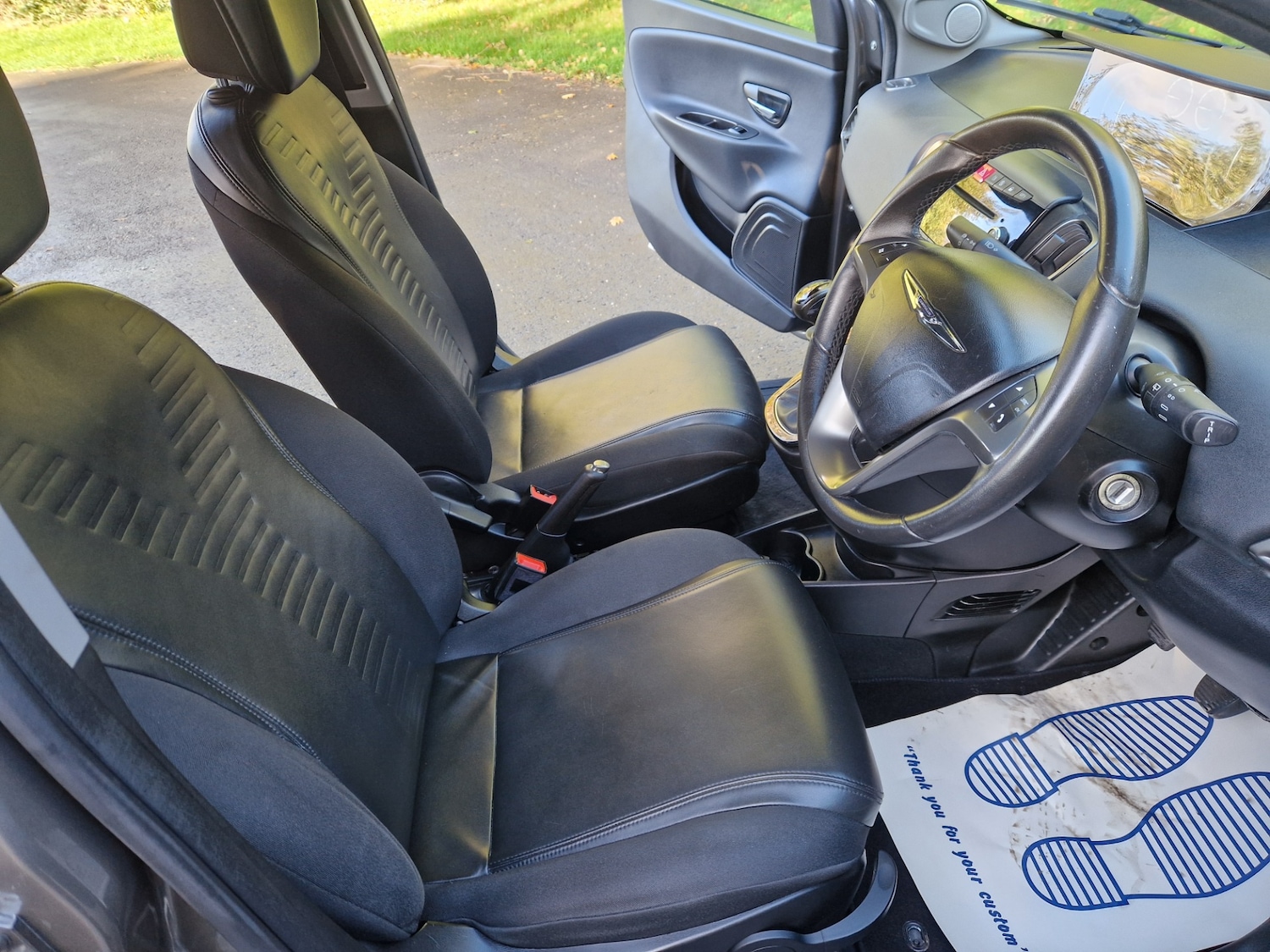 Used Chrysler Ypsilon 2012 for sale - 76363433: Photo 10