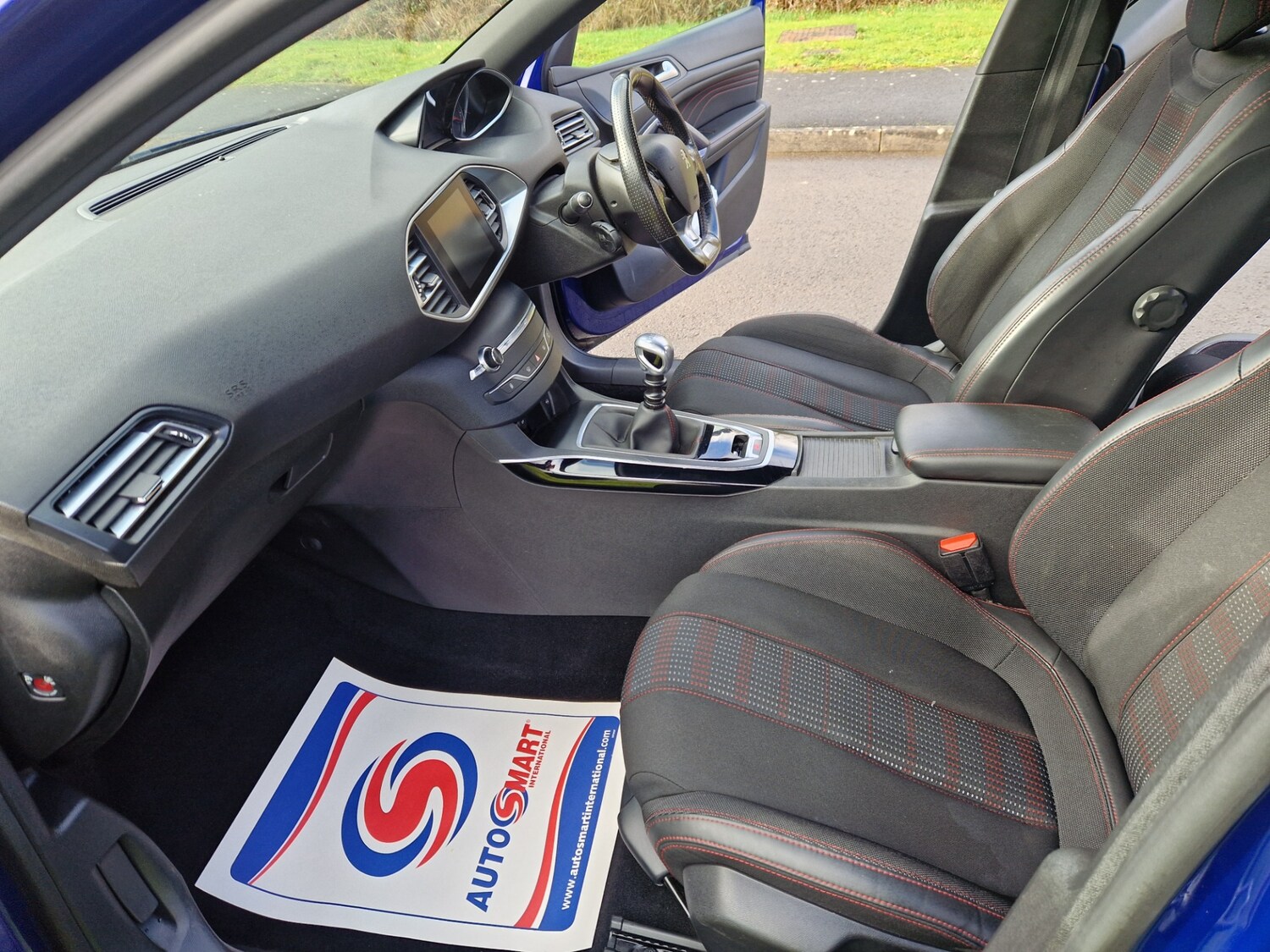 Used Peugeot 308 2017 for sale - 77528381: Photo 13