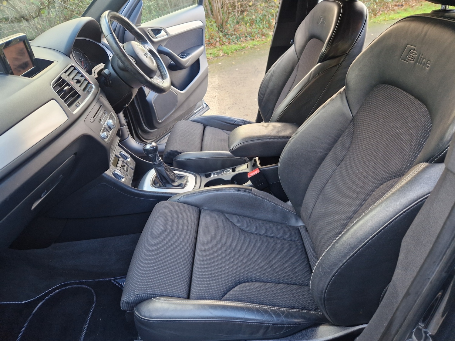 Used Audi Q3 2012 for sale - 76692625: Photo 9