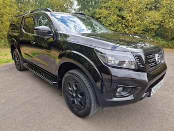 Nissan - Navara
