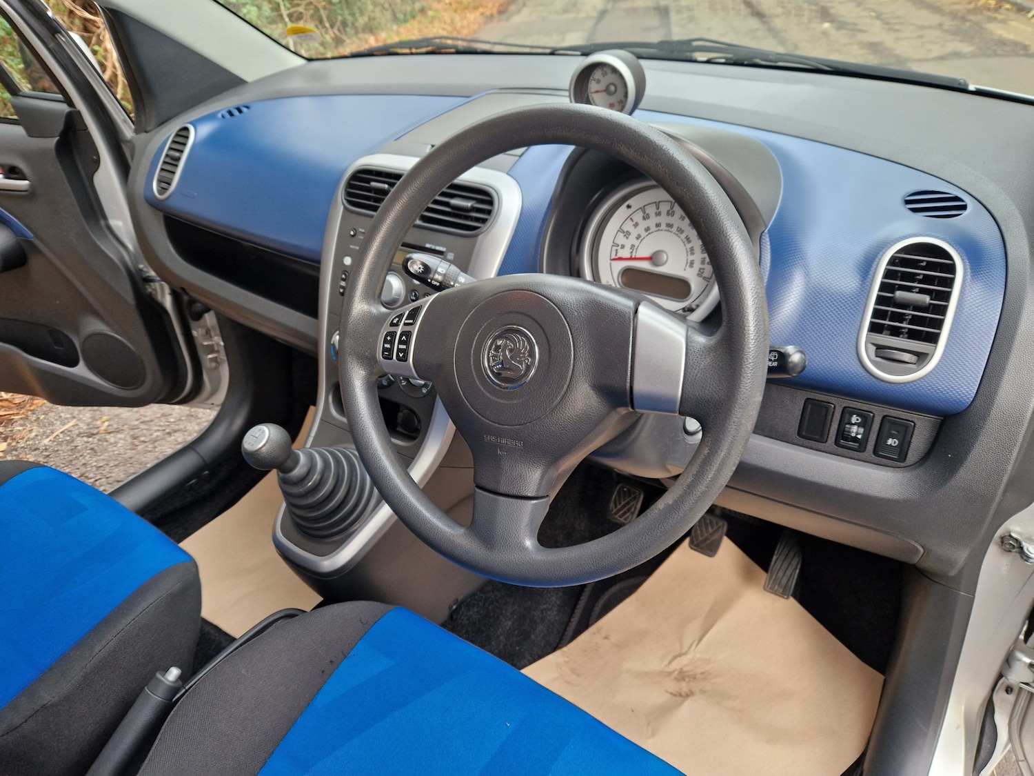 Used Vauxhall Agila 2010 for sale - 76706621: Photo 6