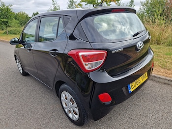 Used Hyundai i10 2016 for sale - 79340484: Photo