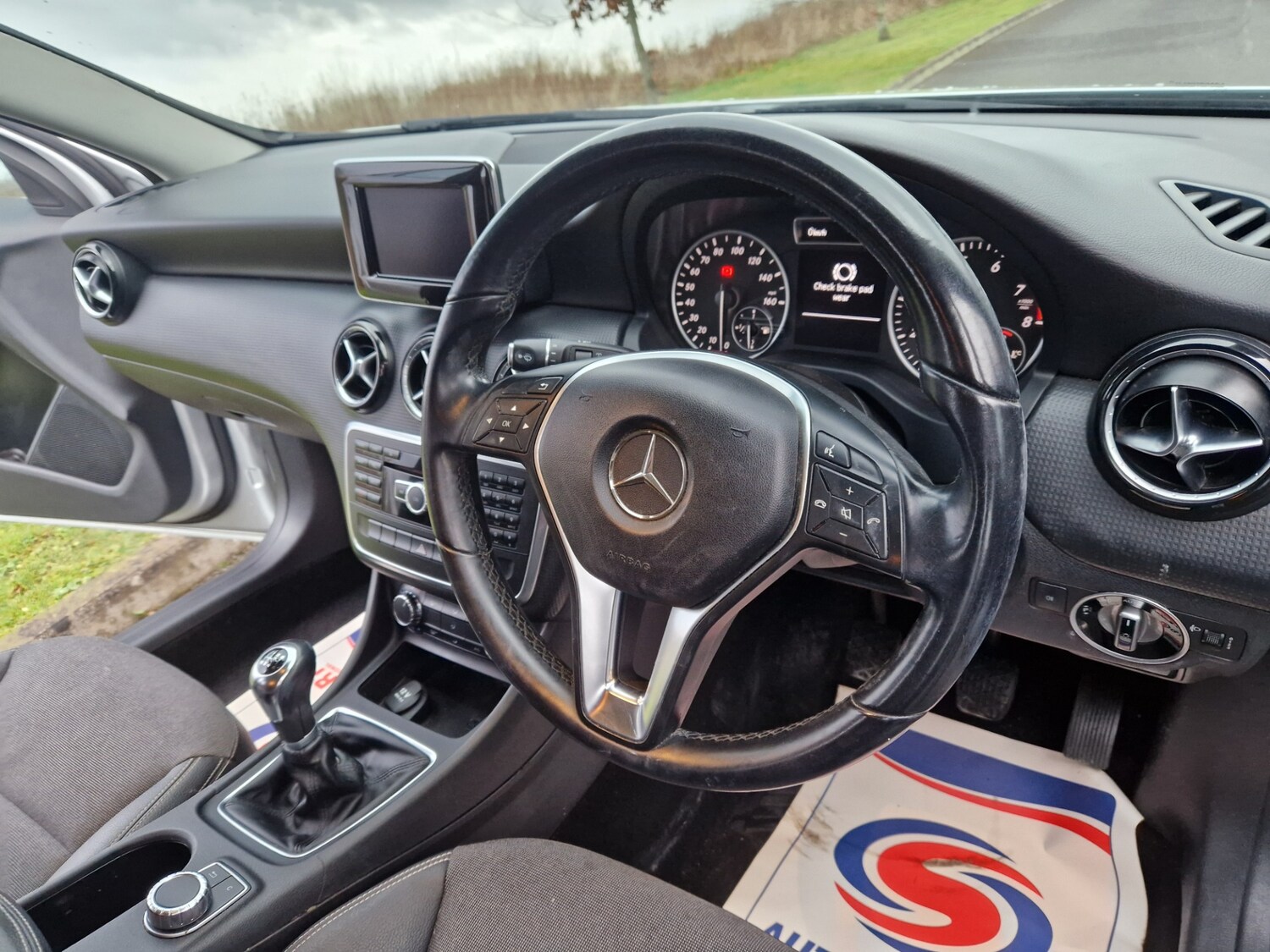 Used Mercedes-Benz A-Class 2013 for sale - 77300528: Photo 5