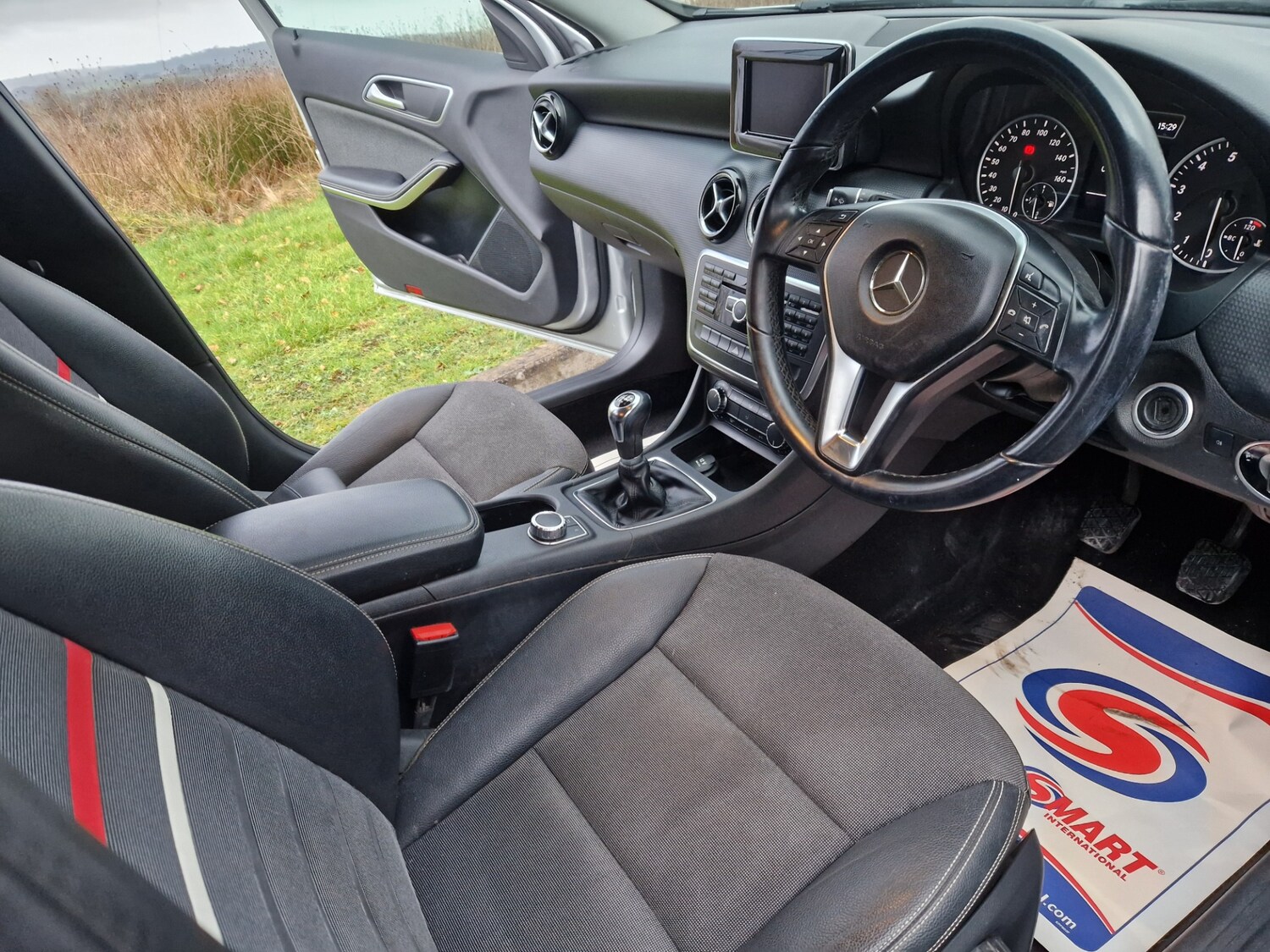 Used Mercedes-Benz A-Class 2013 for sale - 77300528: Photo 6