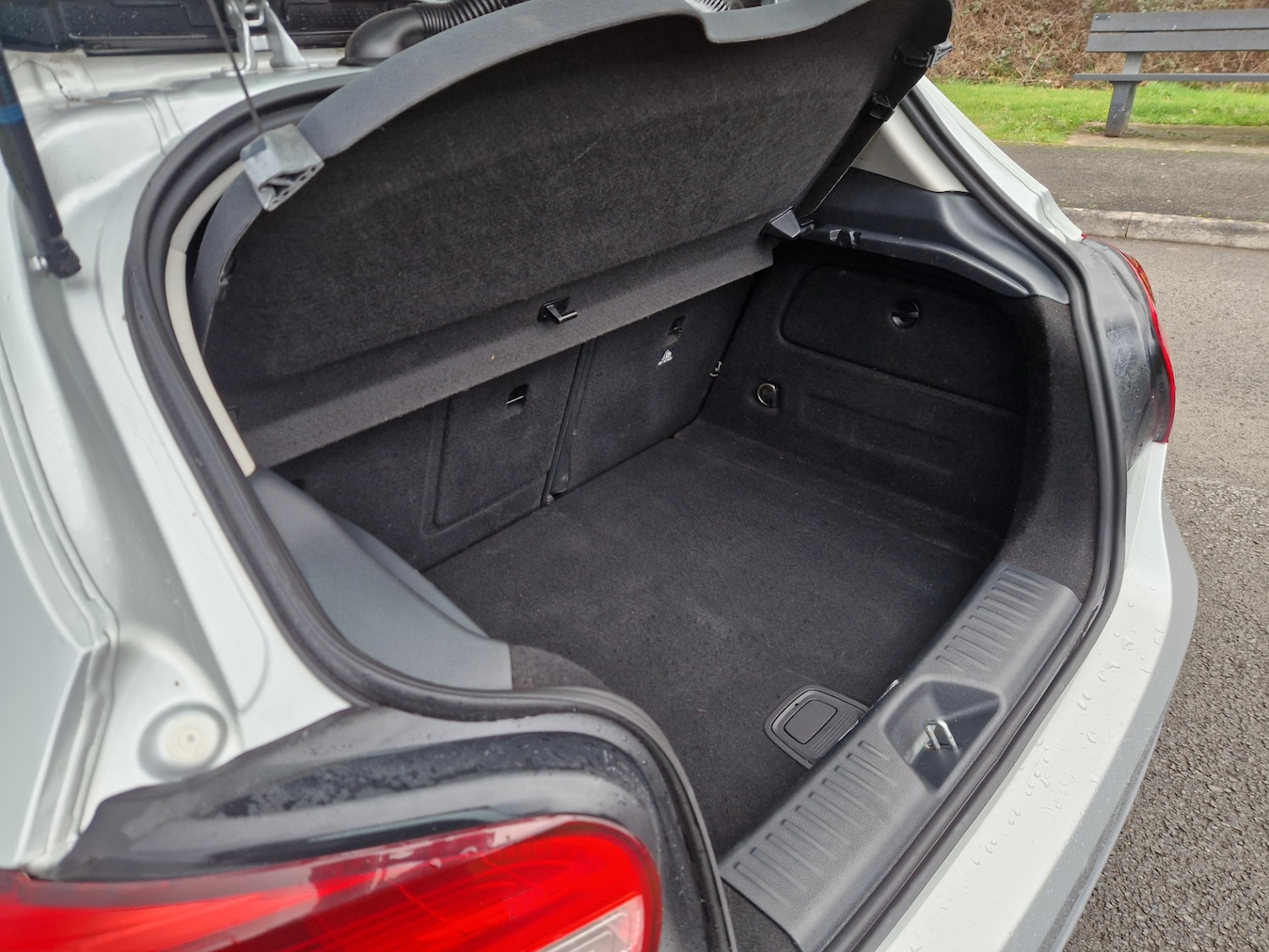 Used Mercedes-Benz A-Class 2013 for sale - 77300528: Photo 8