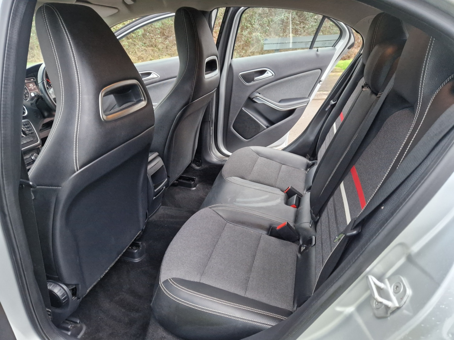 Used Mercedes-Benz A-Class 2013 for sale - 77300528: Photo 9