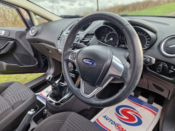 Used Ford Fiesta 2015 for sale - 77528826: Photo