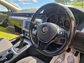Used Volkswagen Passat 2017 for sale - 78953662: Photo