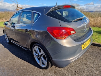 Used Vauxhall Astra 2014 for sale - 77676629: Photo