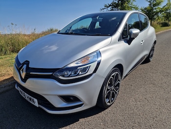Used Renault Clio 2018 for sale - 79357285: Photo