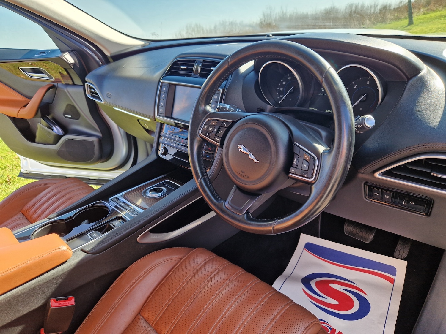 Used Jaguar F-Pace 2016 for sale - 77932342: Photo 12